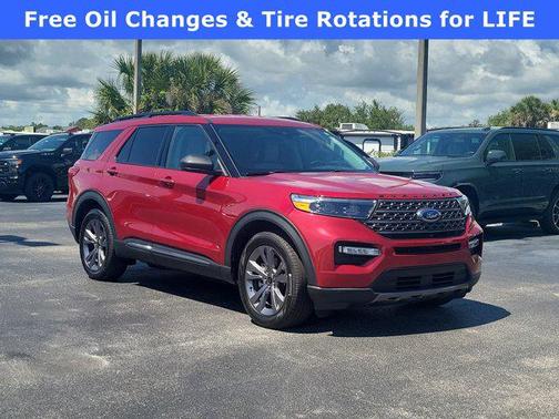 Rapid Red Metallic Tinted Clearcoat 2021 Ford Explorer XLT