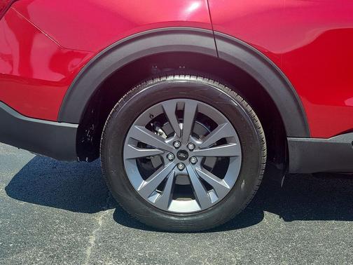 Rapid Red Metallic Tinted Clearcoat 2021 Ford Explorer XLT