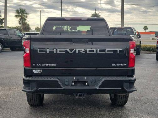 2022 Chevrolet Silverado 1500 Custom
