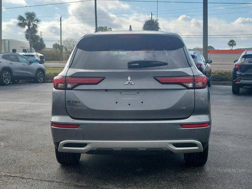 2024 Mitsubishi Outlander SE 2.5 2WD