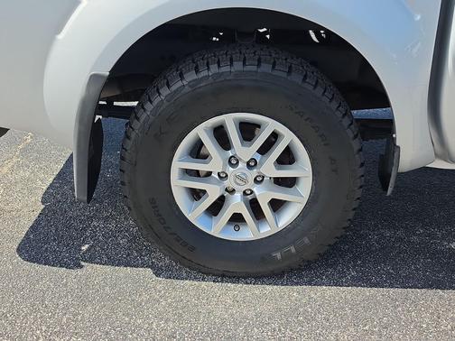 Brilliant Silver Metallic 2019 Nissan Frontier SV