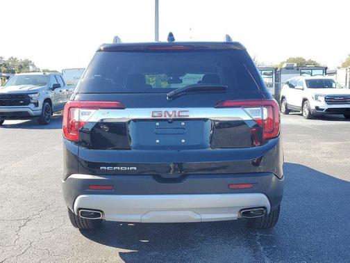 2023 GMC Acadia FWD SLT