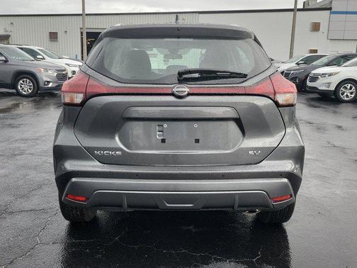 2024 Nissan Kicks SV