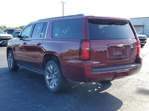Siren Red Tintcoat 2020 Chevrolet Suburban LT