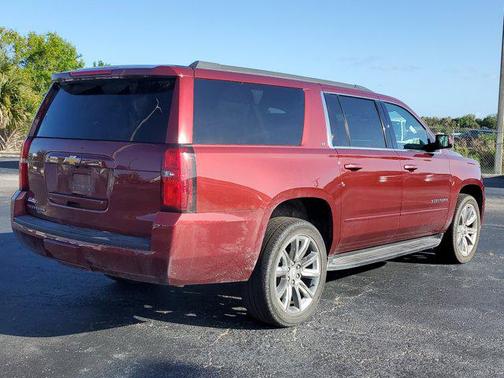 Siren Red Tintcoat 2020 Chevrolet Suburban LT