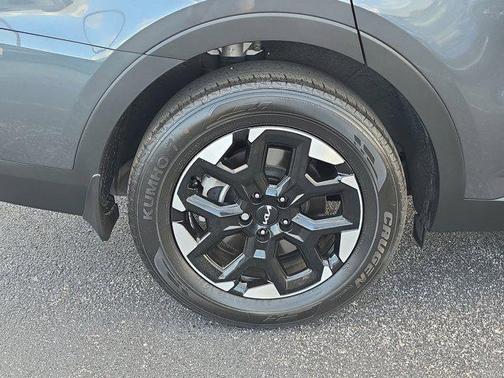 Gravity Grey 2024 Kia Sorento S