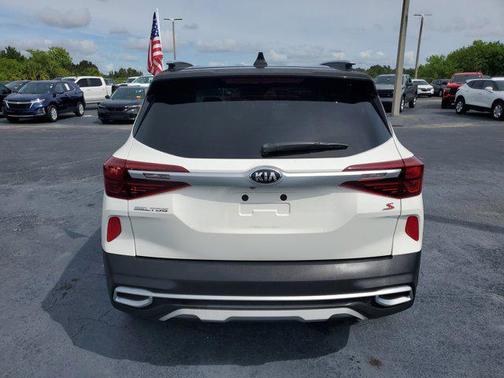 2021 Kia Seltos S