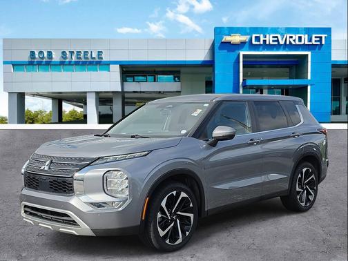 Alloy Silver Metallic 2024 Mitsubishi Outlander SE