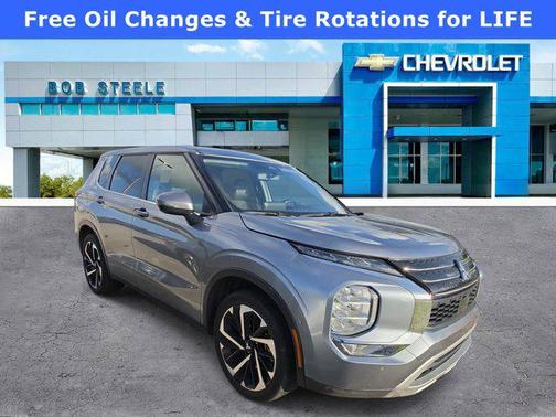 Alloy Silver Metallic 2024 Mitsubishi Outlander SE