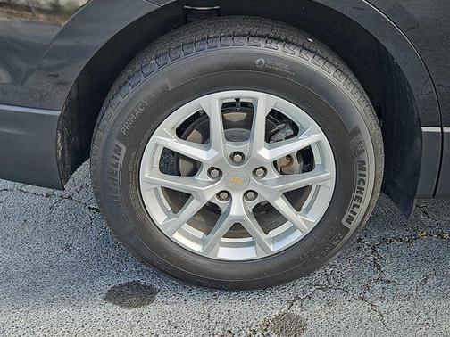 Mosaic Black Metallic 2024 Chevrolet Equinox LS