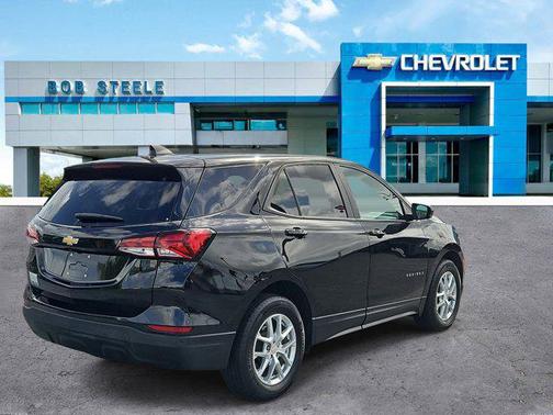 Mosaic Black Metallic 2024 Chevrolet Equinox LS