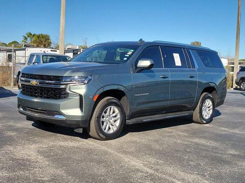 2024 Chevrolet Suburban LS