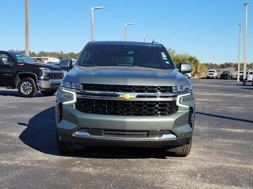 2024 Chevrolet Suburban LS