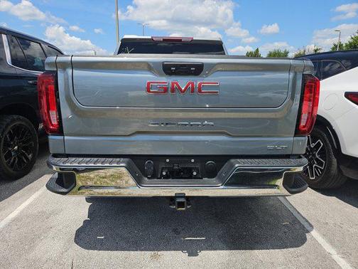 Sterling Metallic 2024 GMC Sierra 1500 SLT