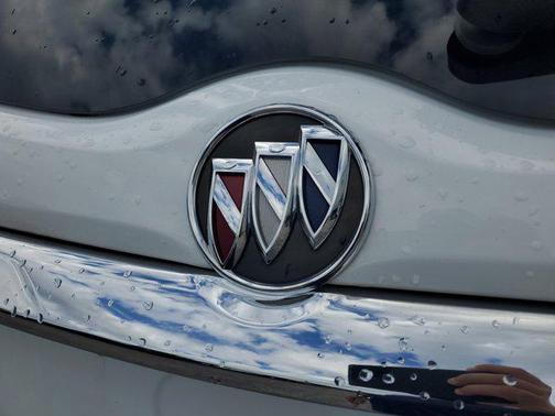 2023 Buick Enclave Essence FWD