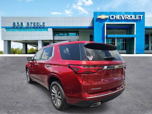 Radiant Red Tintcoat 2023 Chevrolet Traverse Premier