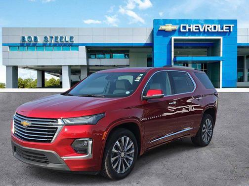 Radiant Red Tintcoat 2023 Chevrolet Traverse Premier