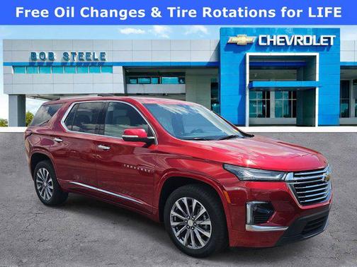 Radiant Red Tintcoat 2023 Chevrolet Traverse Premier