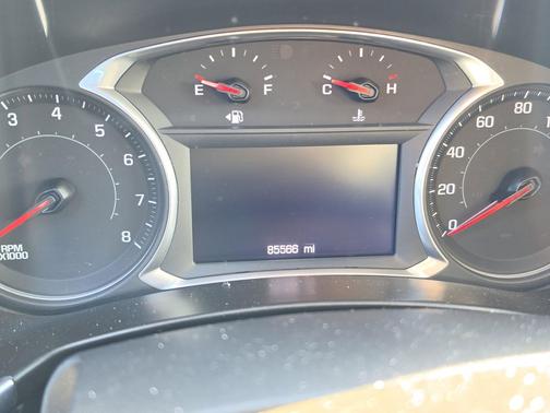 Silver Ice Metallic 2019 Chevrolet Equinox 1LT