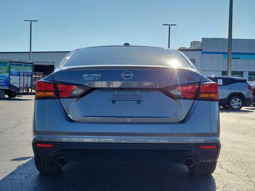 Gun Metallic 2024 Nissan Altima SR FWD