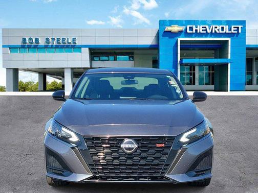 Gun Metallic 2024 Nissan Altima SR FWD