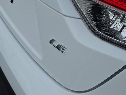Ice 2025 Toyota Corolla LE