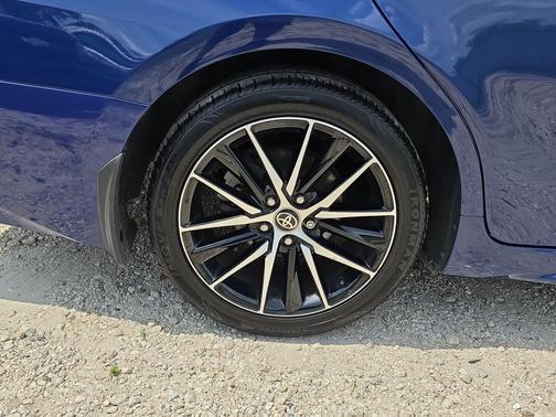 Reservoir Blue 2024 Toyota Camry SE
