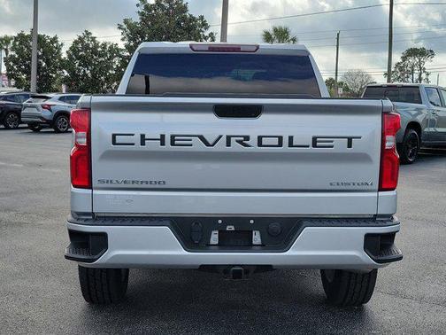 2022 Chevrolet Silverado 1500 Custom
