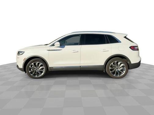 2021 Lincoln Nautilus Reserve