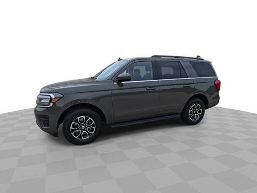 WILD GREEN 2024 Ford Expedition XLT