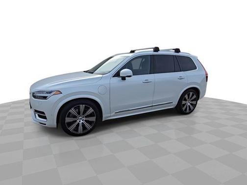 2022 Volvo XC90 Recharge Plug-In Hybrid T8 Inscription 7 Passenger