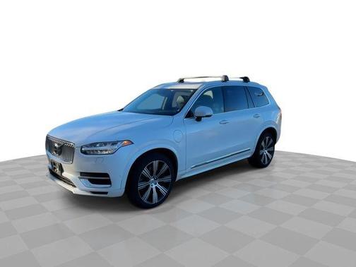 2022 Volvo XC90 Recharge Plug-In Hybrid T8 Inscription 7 Passenger