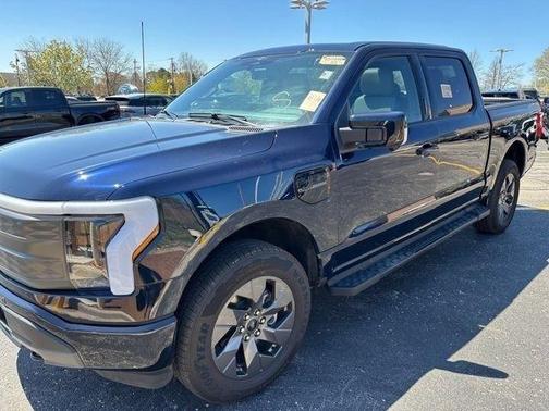 2023 Ford F-150 Lightning LARIAT