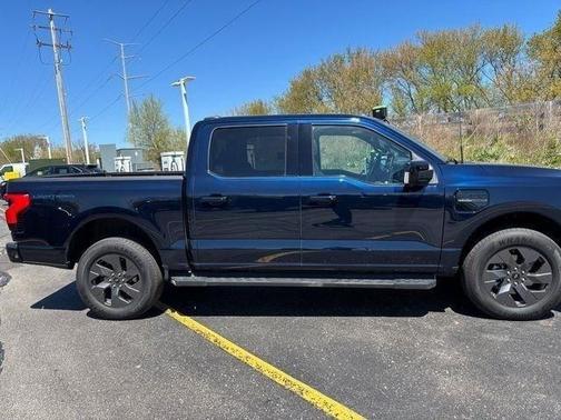 2023 Ford F-150 Lightning LARIAT
