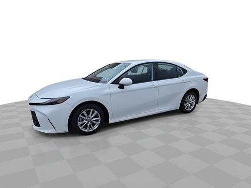 Ice Cap 2025 Toyota Camry LE