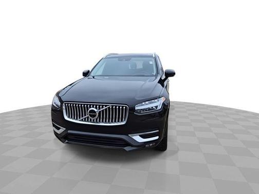 2022 Volvo XC90 T6 Inscription