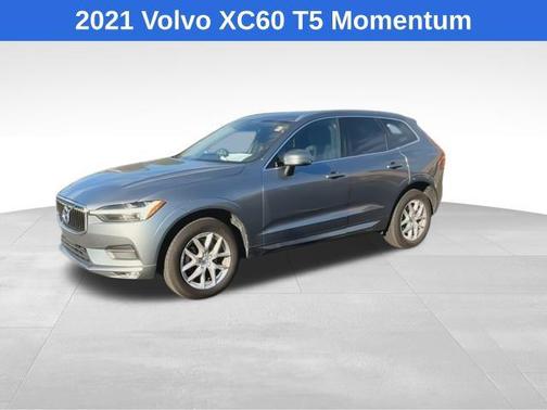 2021 Volvo XC60 T5 Momentum