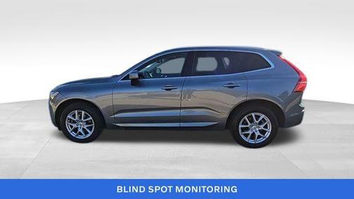 2021 Volvo XC60 T5 Momentum