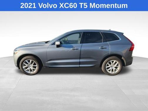 2021 Volvo XC60 T5 Momentum