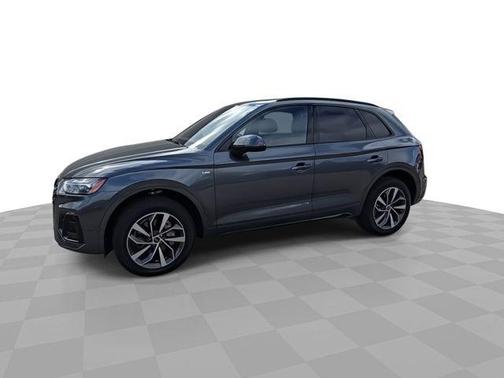 2024 Audi Q5 45 S line Premium