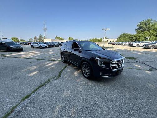 2022 GMC Terrain SLT