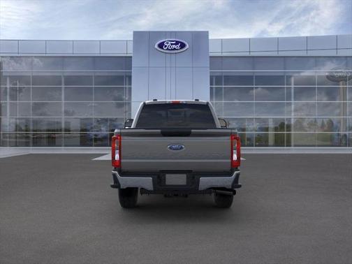 2025 Ford F-350 XLT