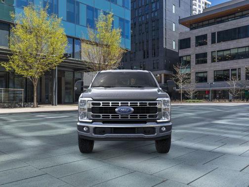2025 Ford F-350 XLT
