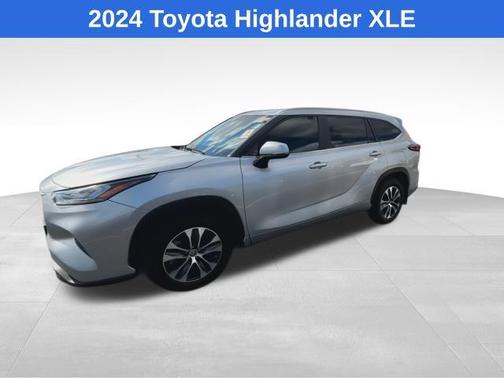 2024 Toyota Highlander XLE