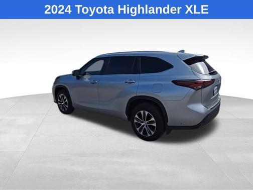 2024 Toyota Highlander XLE