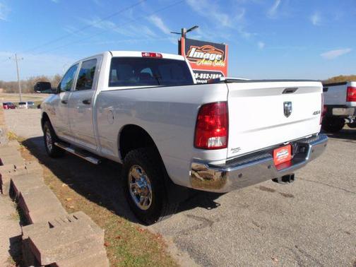 2017 RAM 2500 Tradesman Crew Cab 4x4 6'4' Box