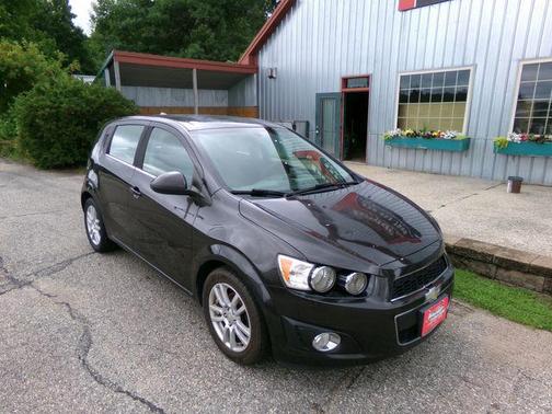 Mocha Bronze Metallic 2014 Chevrolet Sonic LT