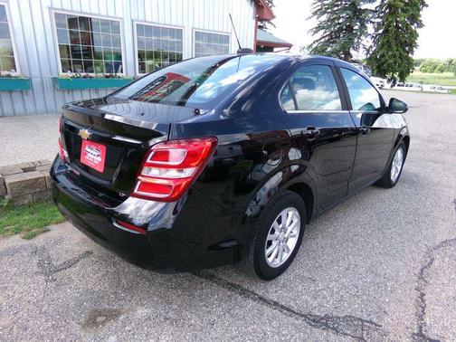 Mosaic Black Metallic 2017 Chevrolet Sonic LT
