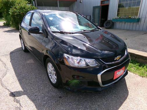 Mosaic Black Metallic 2017 Chevrolet Sonic LT