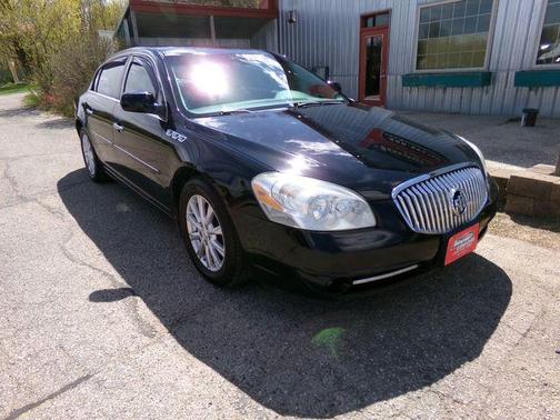 Black Onyx 2011 Buick Lucerne CXL